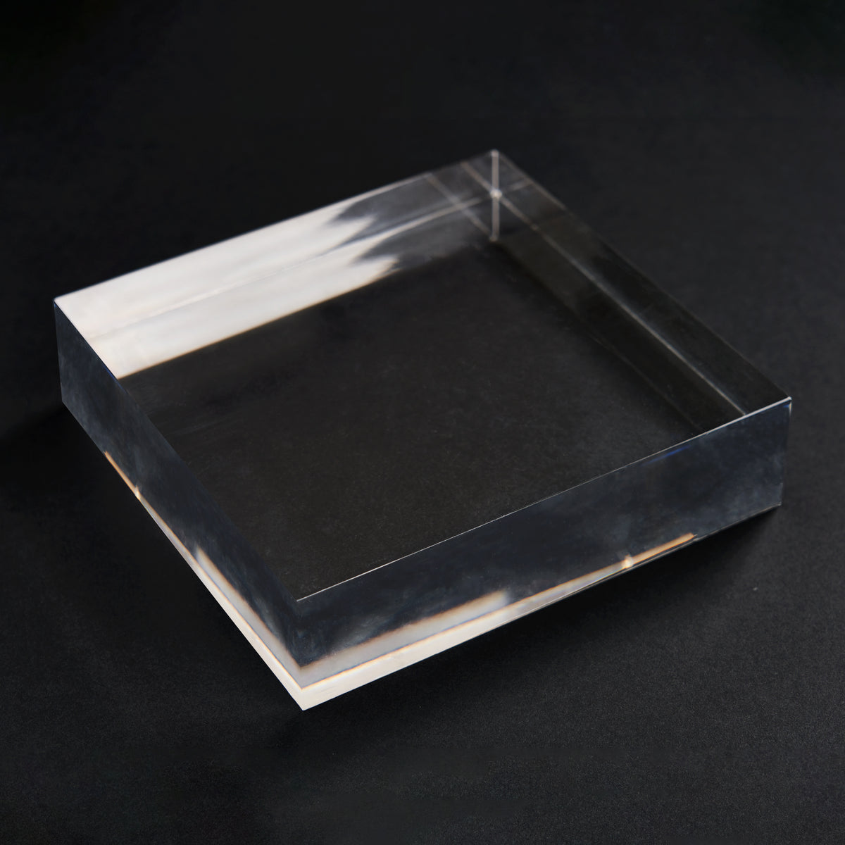 Crystal Square Base 8x8x2H