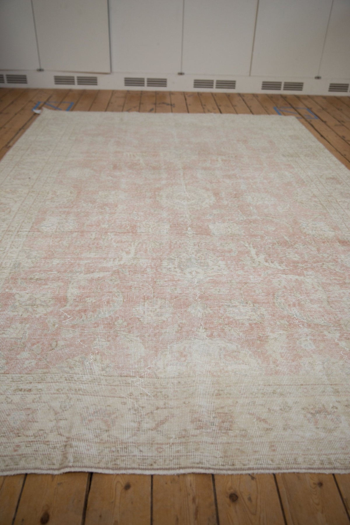 7x10.5 Vintage Distressed Sparta Carpet