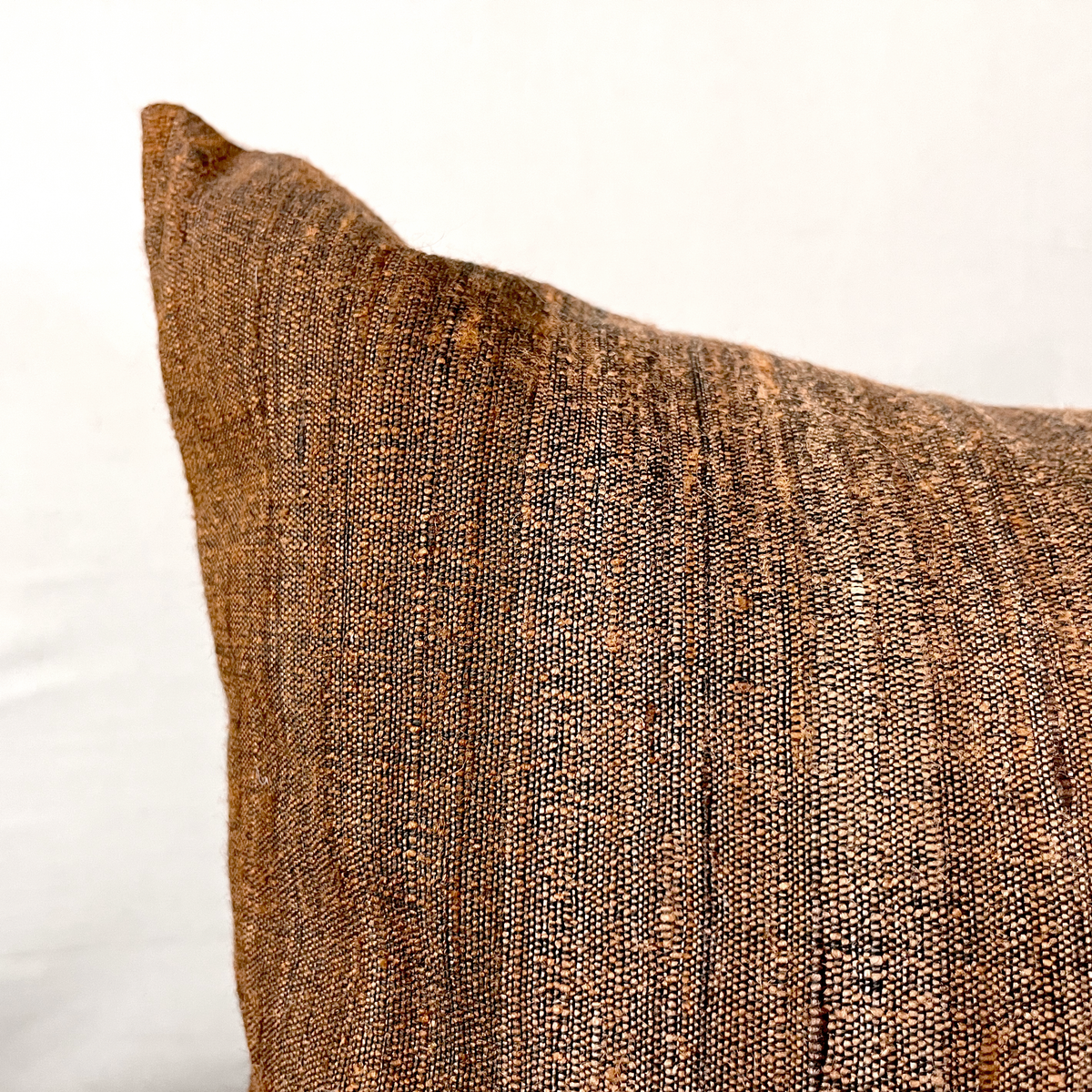 Vintage Fabric Pillow #T.1041 - Source by Studio Skara, view 3