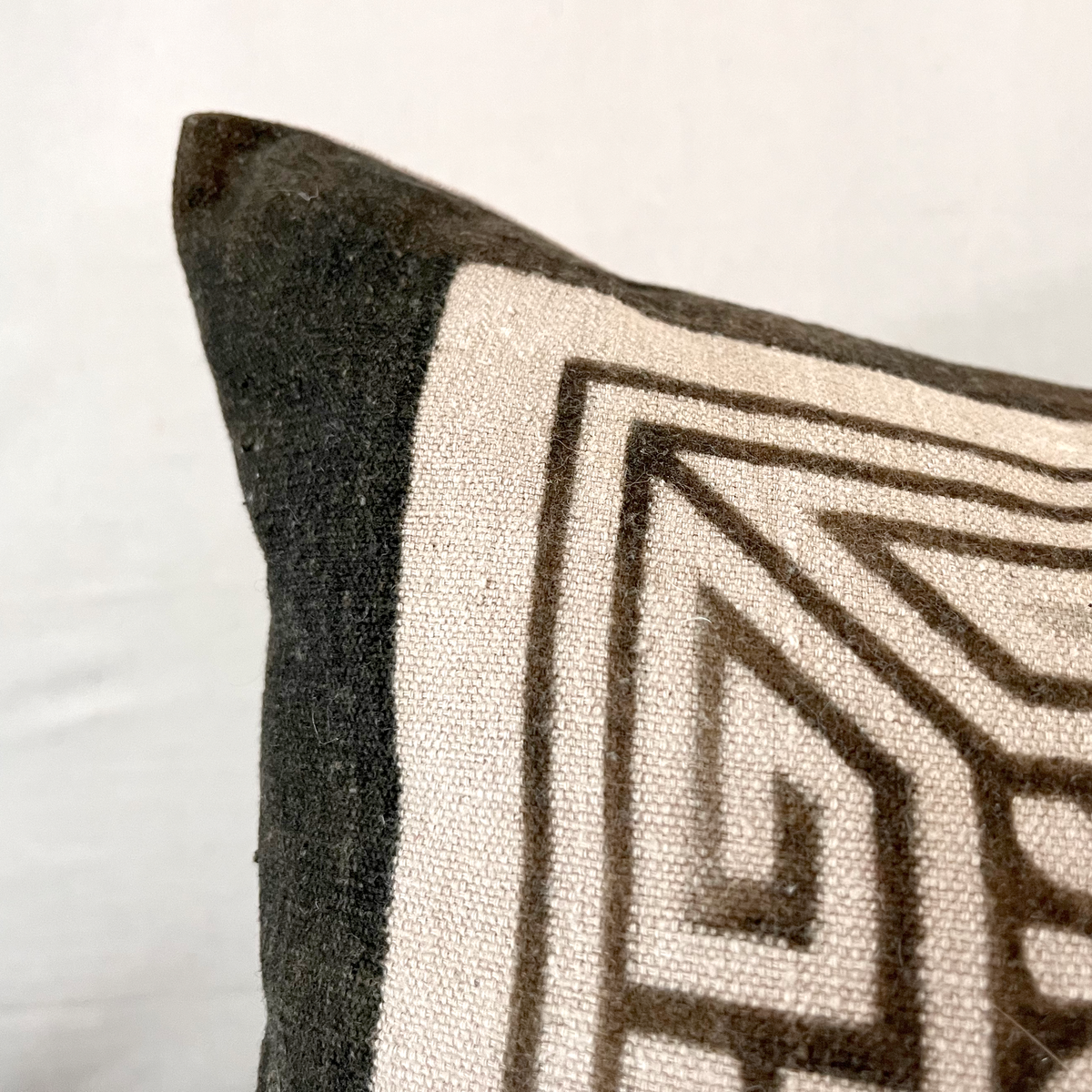 Vintage Fabric Pillow #T.1043 - Source by Studio Skara, view 4