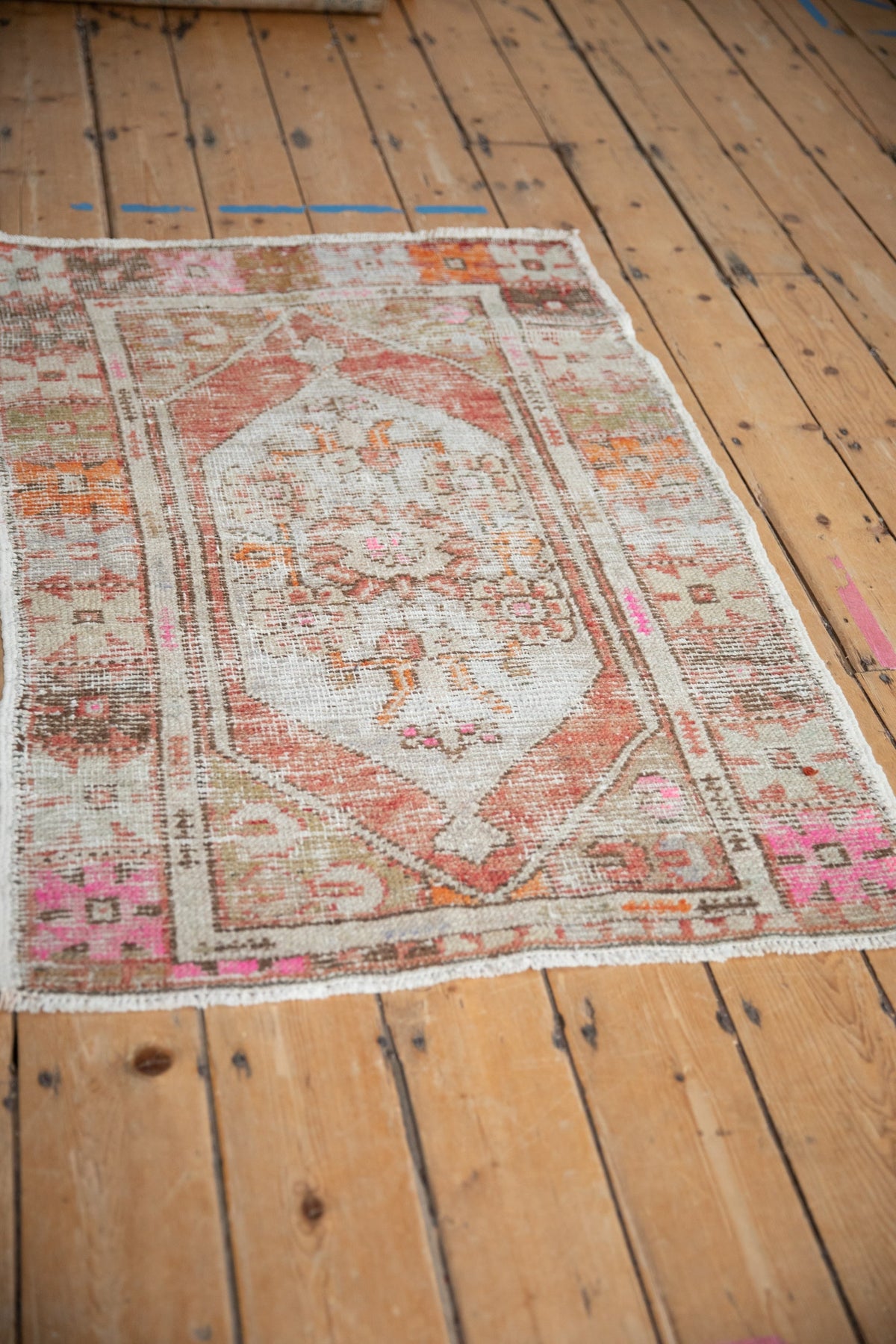 2.5x4 Vintage Distressed Oushak Rug