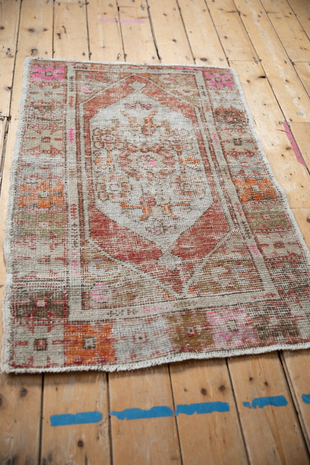 2.5x4 Vintage Distressed Oushak Rug