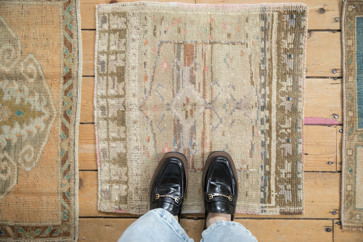 2x2 Vintage Distressed Oushak Square Rug Mat