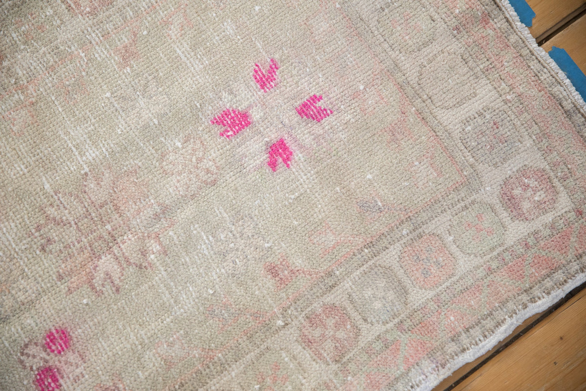 2.5x4.5 Vintage Distressed Oushak Rug