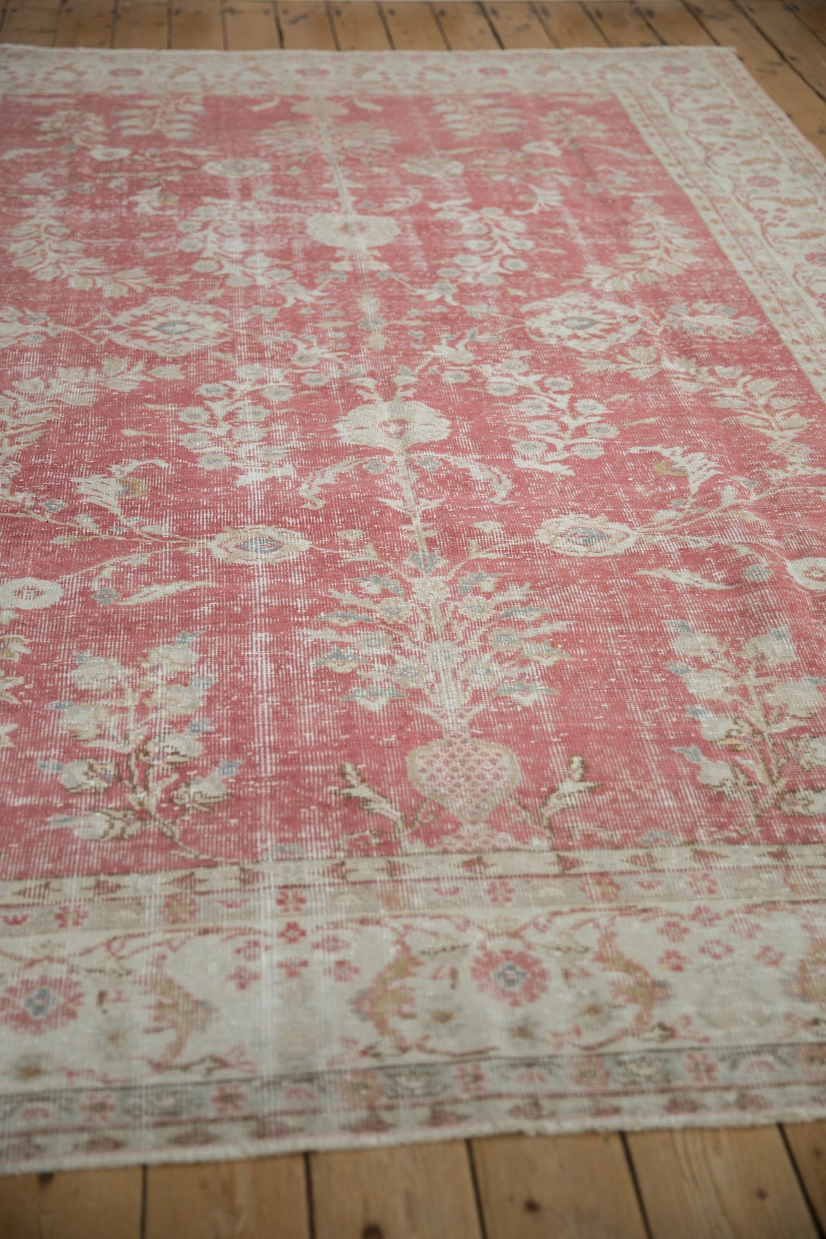 7x10.5 Vintage Distressed Oushak Carpet