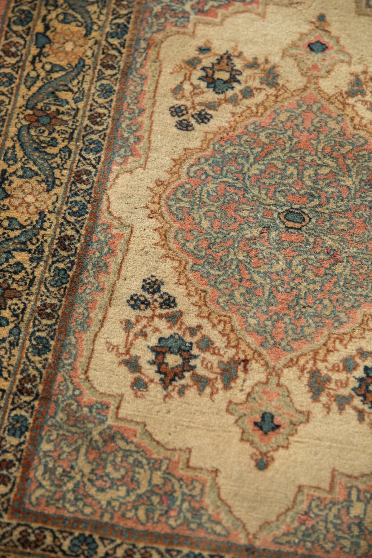 2x2.5 Vintage Tabriz Square Rug Mat