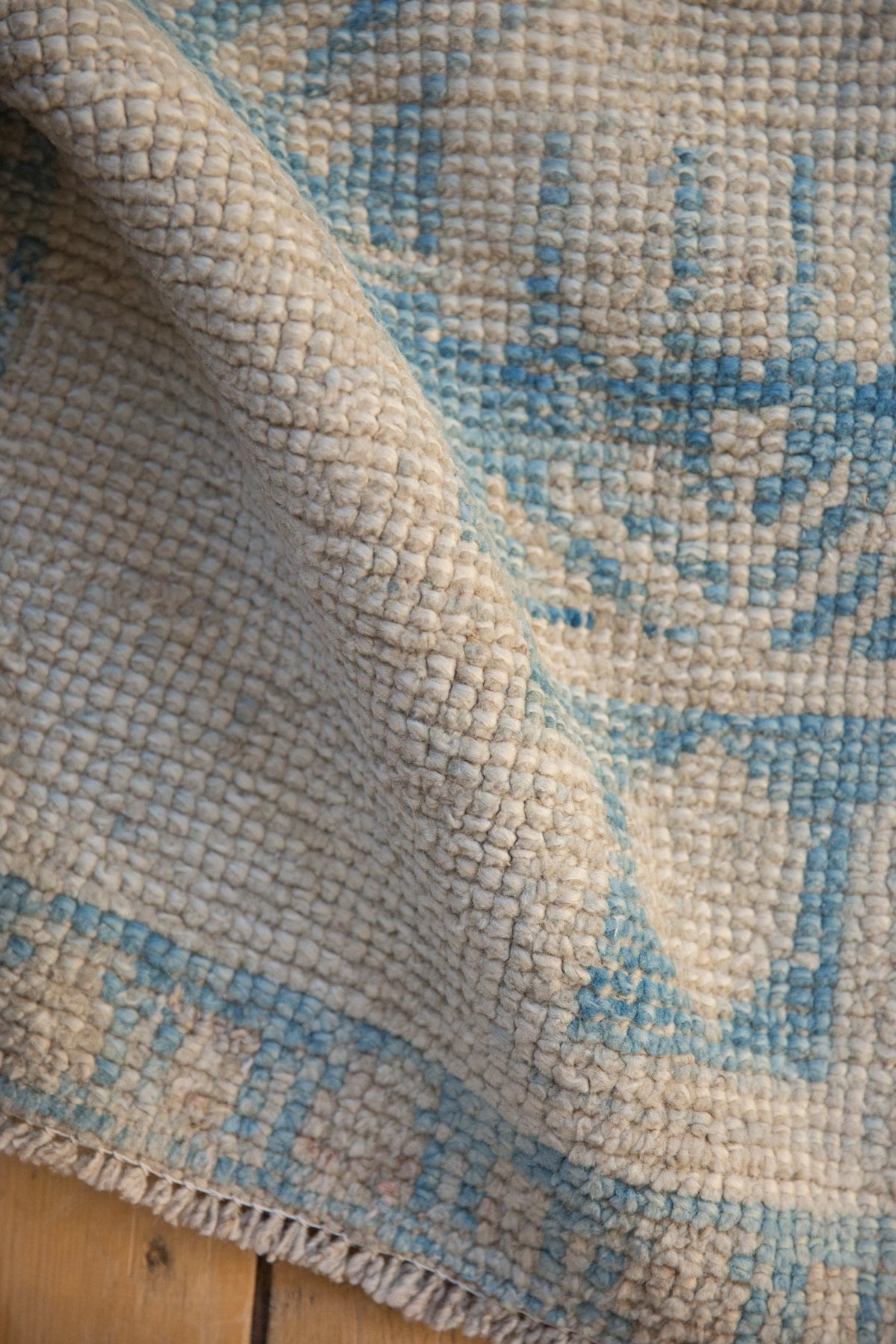 2.5x3 Distressed Oushak Square Rug