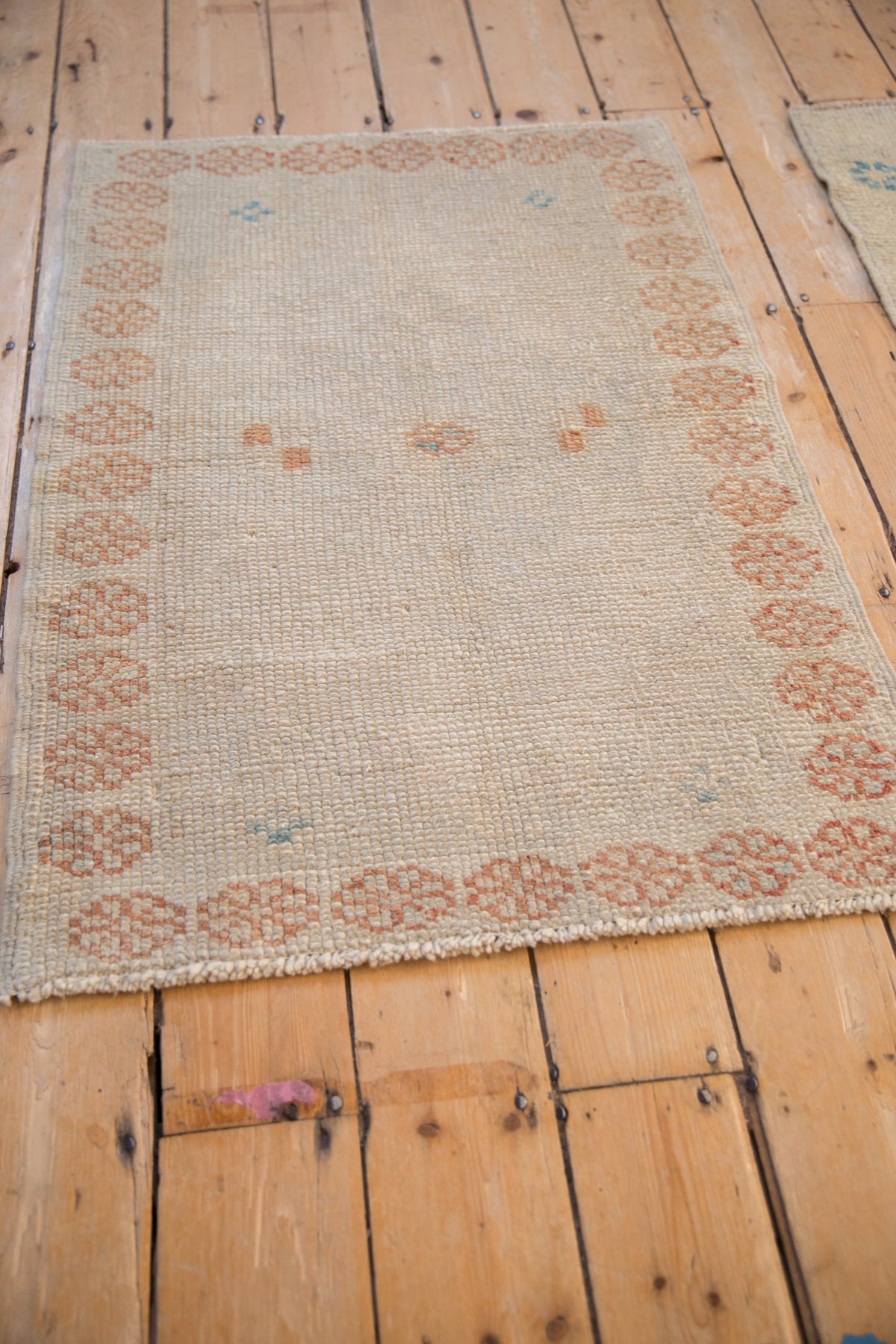 2.5x3.5 Distressed Oushak Rug