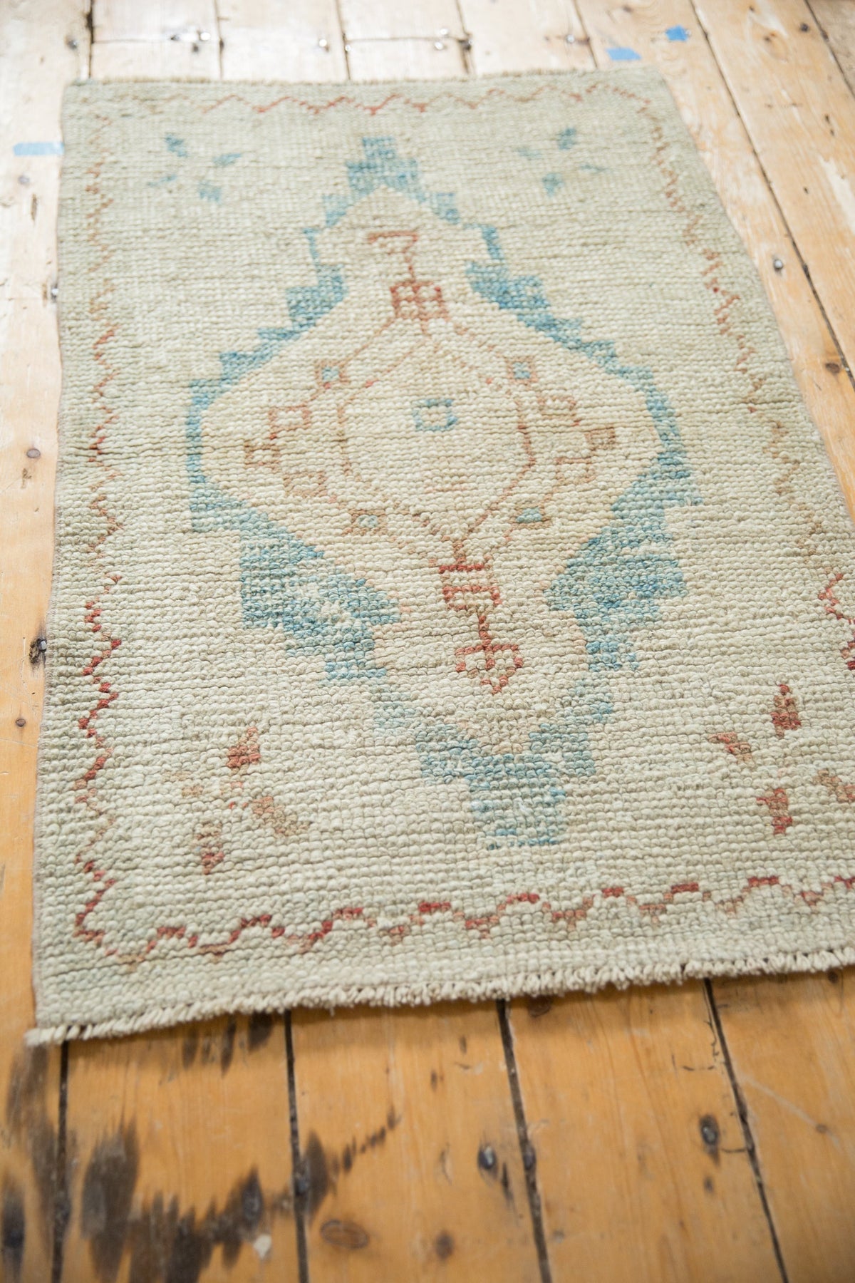 2x3.5 Distressed Oushak Rug