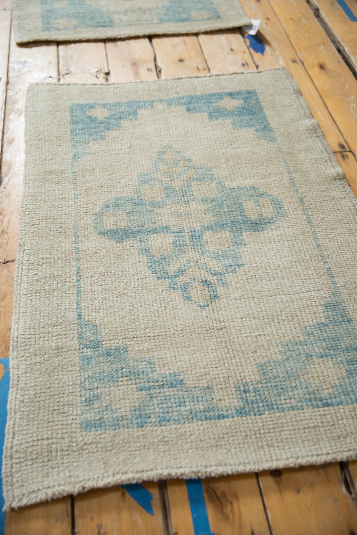 2.5x3.5 Distressed Oushak Rug