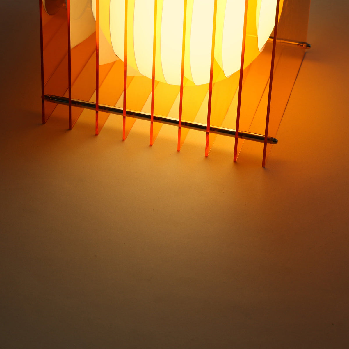 Lớp big square in orange acrylic - BằNG, view 7