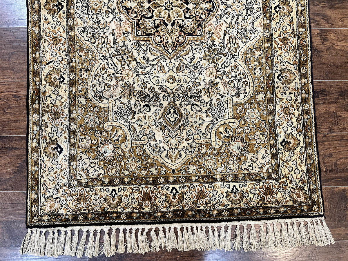 Persian Qum Silk Rug 3.5 x 5.5, Floral Medallion, Very Fine 350 KPSI, Handmade Silk on Silk Rug, Vintage - Jewel Rugs, view 6