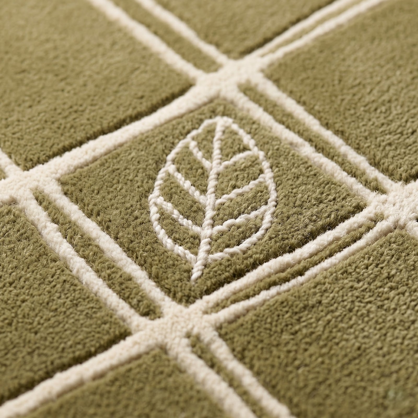 Nature Grid Hand Tufted Wool Rug | Sage Green & Ivory Botanical Geometric Area Rug — 2x3 ft'