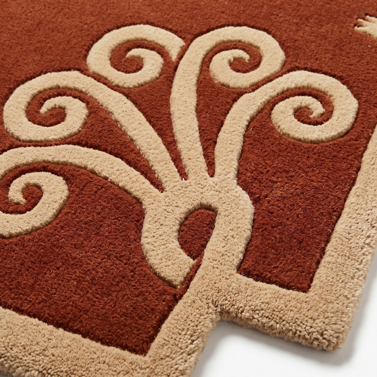 Terracotta Celtic Knot Hand Tufted Wool Rug | Irish Inspired Ornamental Area Rug — 2x3 ft'