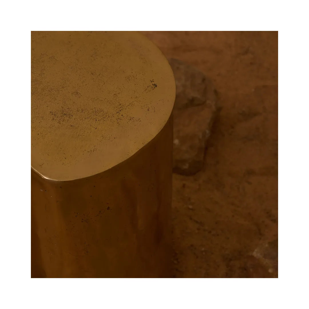 KamyaSide Table image 3