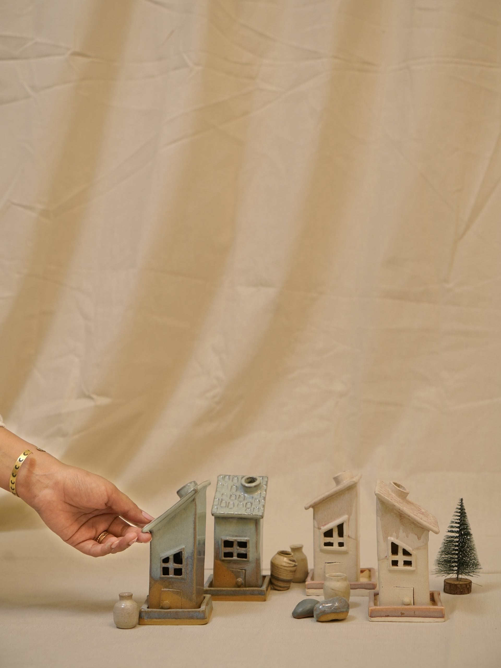Nook Town - Set of 4 image 3