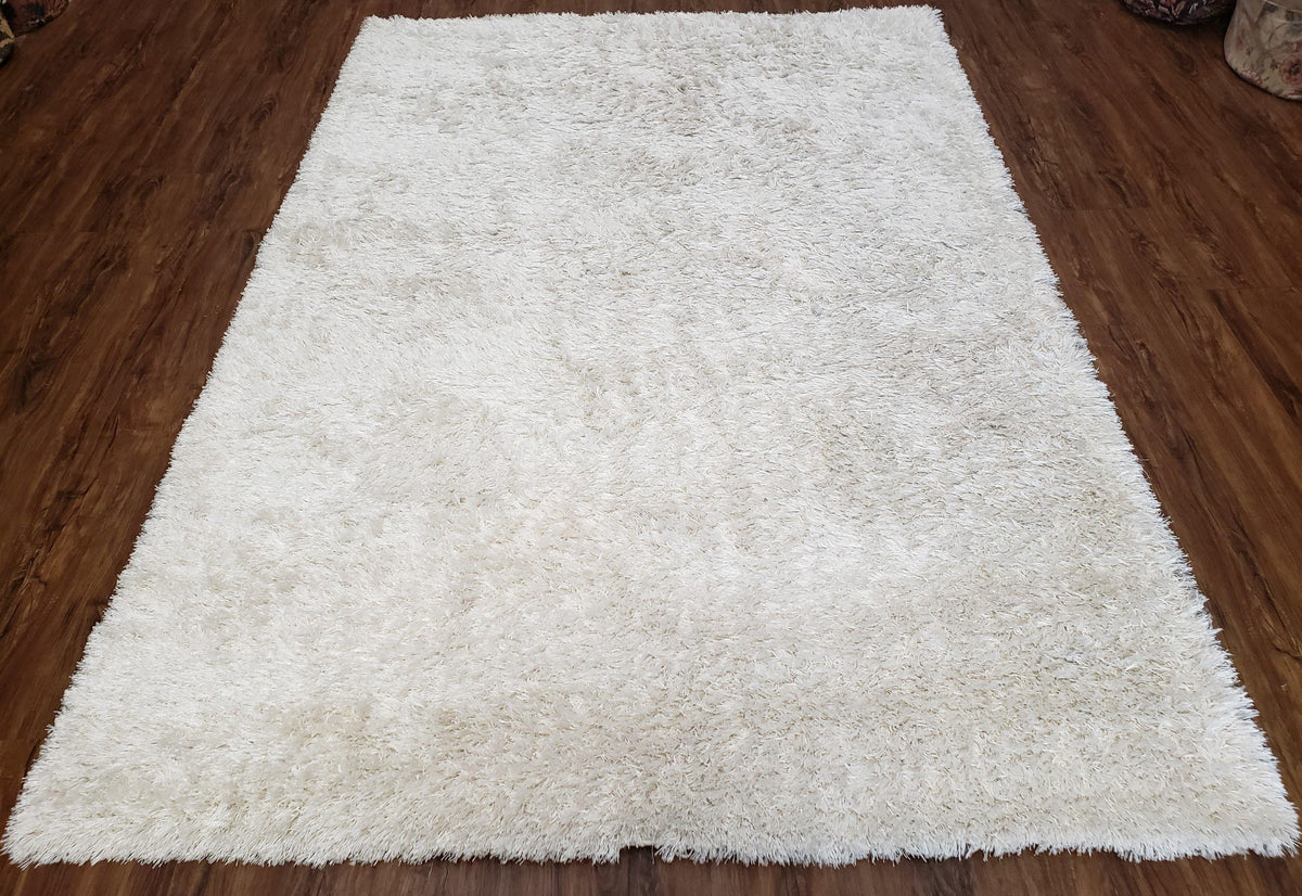 Safavieh Shag Rug 5x8, Pearl White Color, Isaac Mizrachi Shag Collection 5x7 Carpet, High Pile Soft Fluffly Bedroom Rug, Living Room Rug - Jewel Rugs, view 2