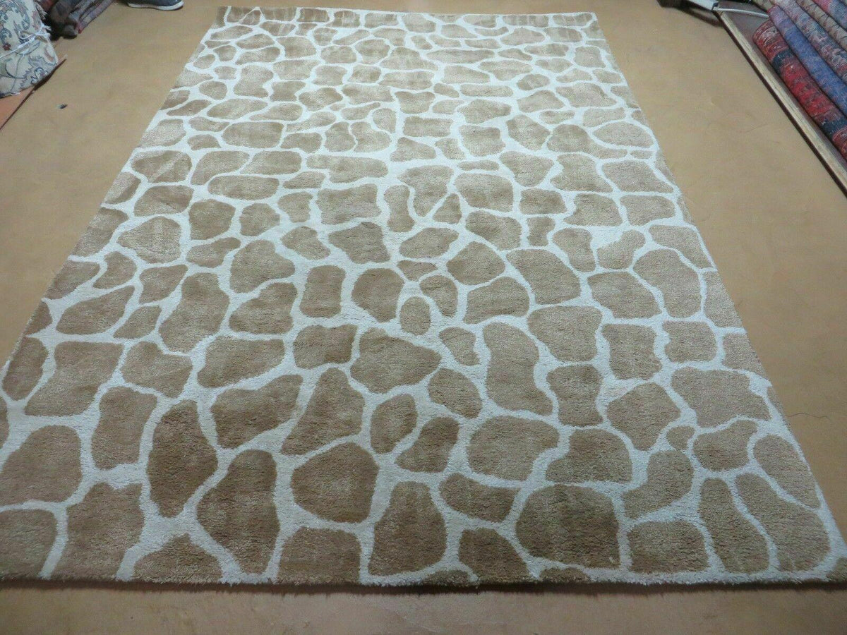 6x9 Safavieh Rug - Jewel Rugs, view 2