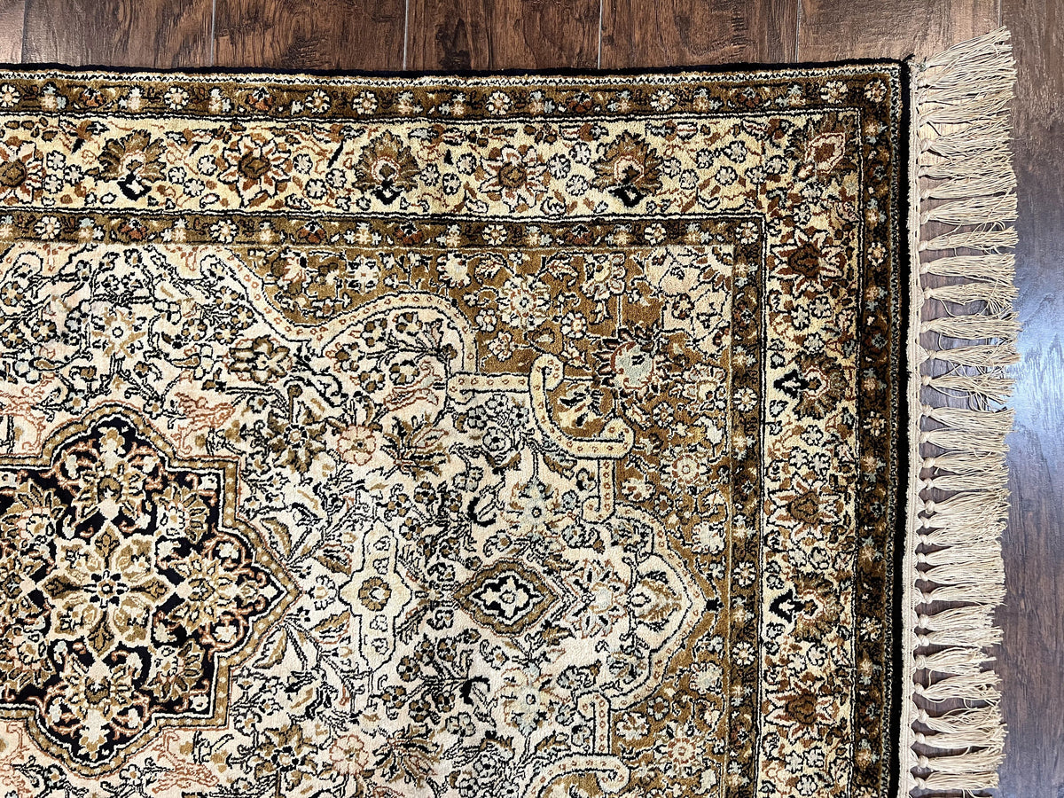 Persian Qum Silk Rug 3.5 x 5.5, Floral Medallion, Very Fine 350 KPSI, Handmade Silk on Silk Rug, Vintage - Jewel Rugs, view 8