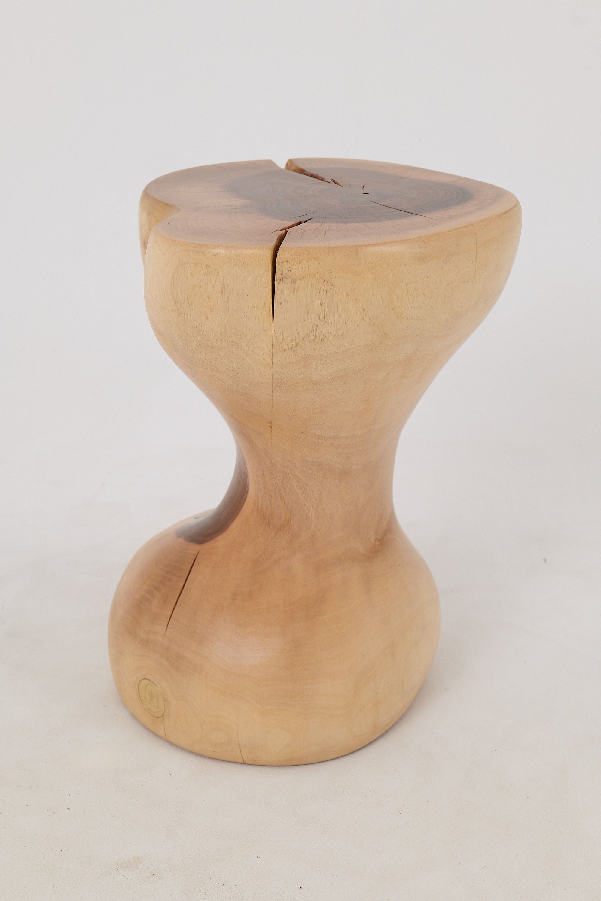 Leszy, Hourglass Side Table ��������������������������������������������������