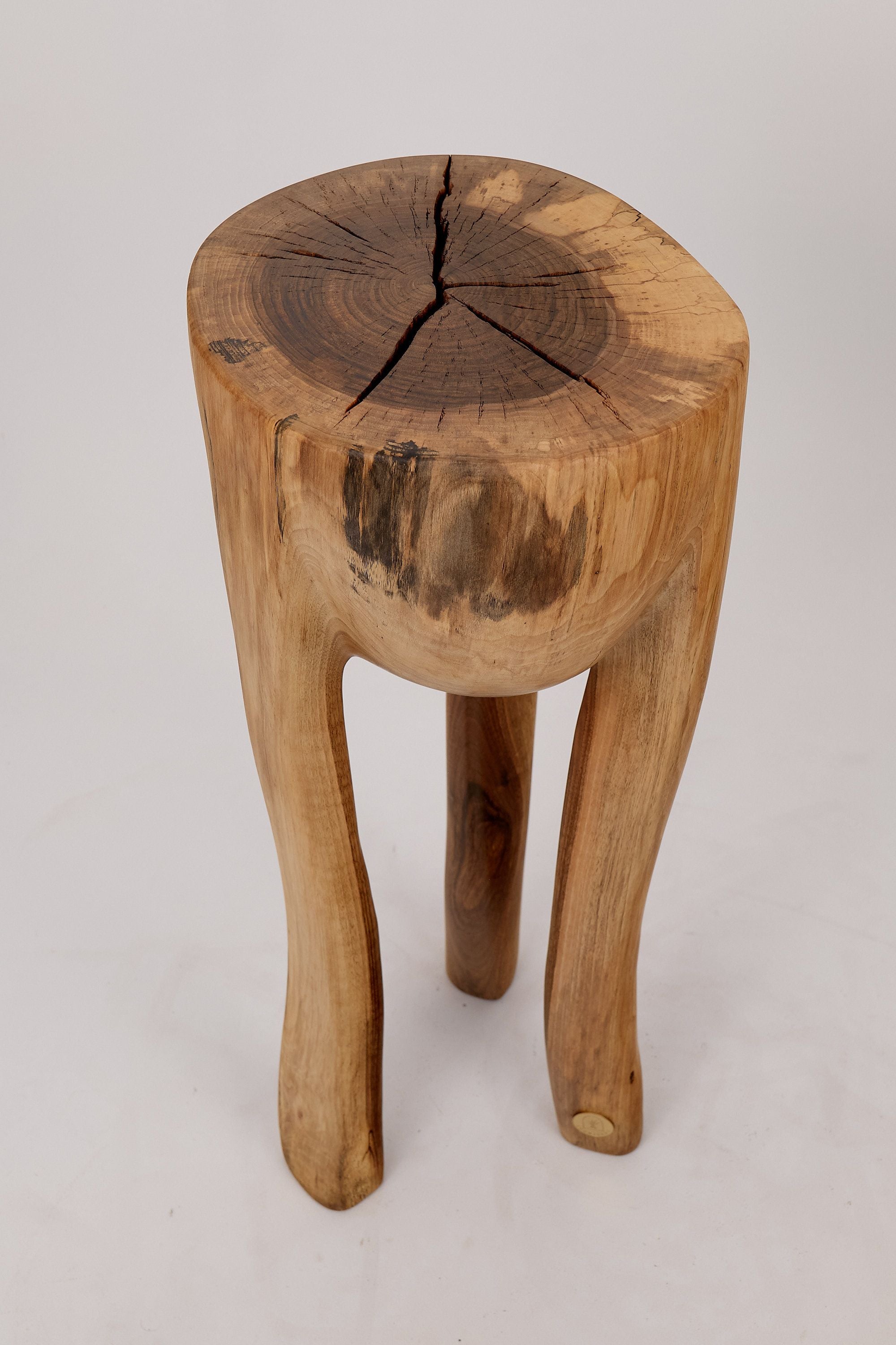 Leszy, Sculptural Side Table Carved in Solid Wood - image 4