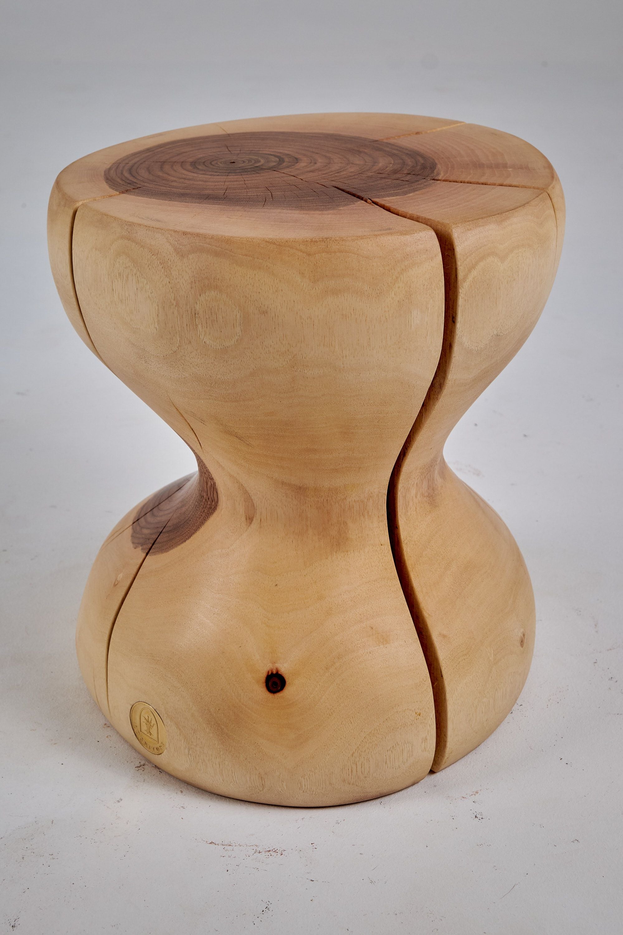 Leszy, Sculptural Side Table Carved in Solid Wood - image 8