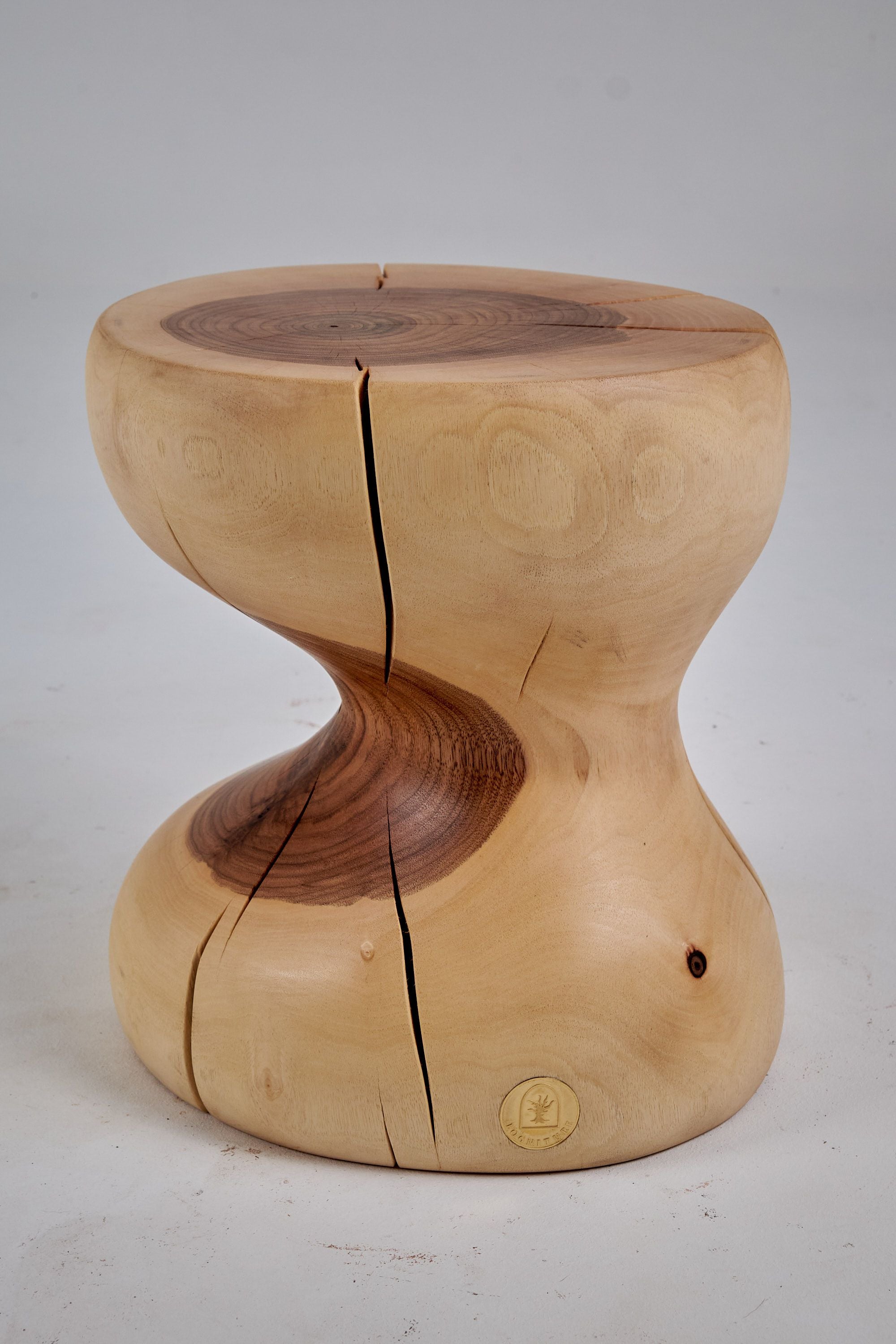 Leszy, Sculptural Side Table Carved in Solid Wood - image 6