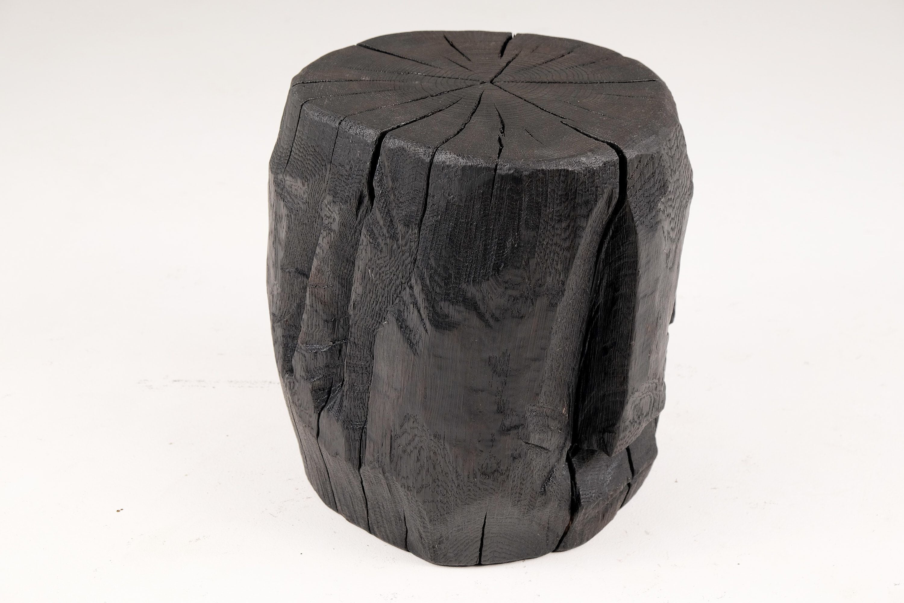 Jownik, Charred Sculptural Stool/Side Table ������������������������������������������������������������������������������������������������������������������������������������������������������������������������������������������������������������������������������������������������������������������������������������������������������������������������������������������������������������������������