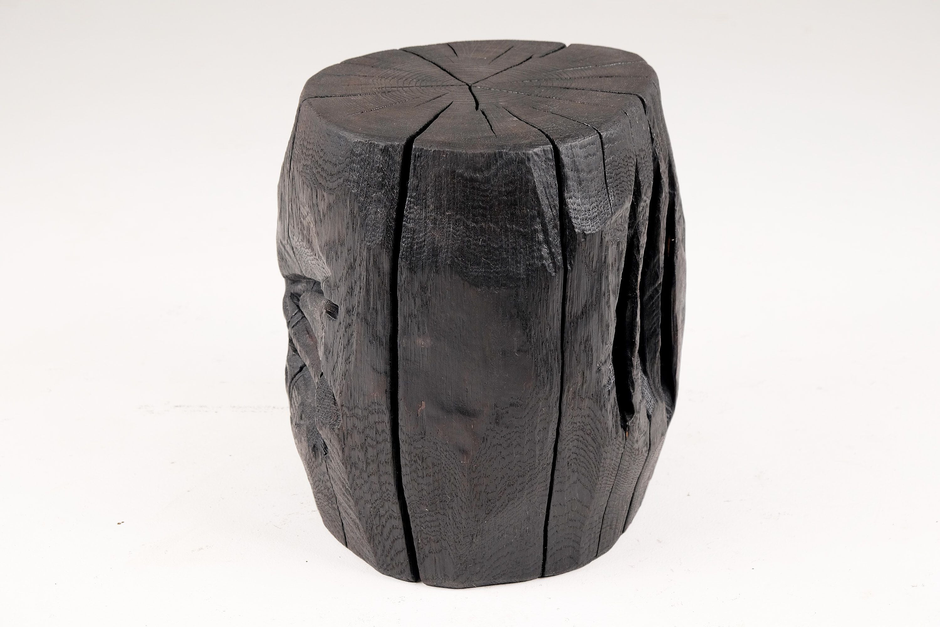 Jownik, Charred Sculptural Stool/Side Table ������������������������������������������������������������������������������������������������������������������������������������������������������������������������������������������������������������������������������������������������������������������������������������������������������������������������������������������������������