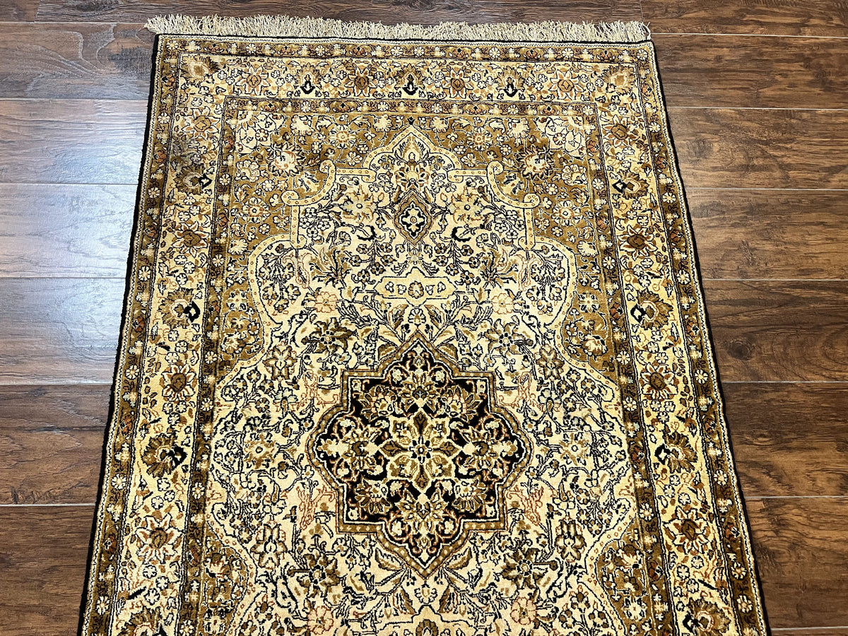 Persian Qum Silk Rug 3.5 x 5.5, Floral Medallion, Very Fine 350 KPSI, Handmade Silk on Silk Rug, Vintage - Jewel Rugs, view 3