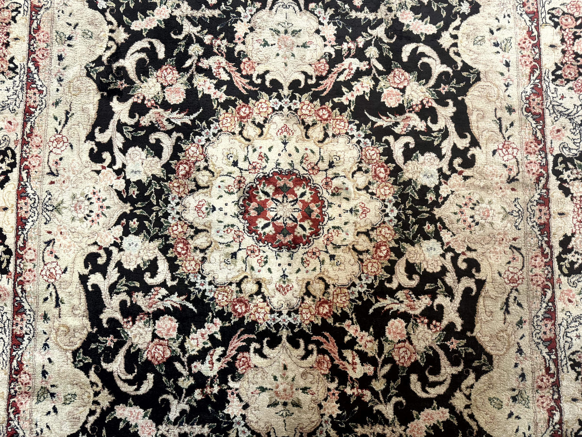 Indian Kashmiri Silk Rug, Floral Medallion, Vintage Hand Knotted Carpet - Jewel Rugs, view 4