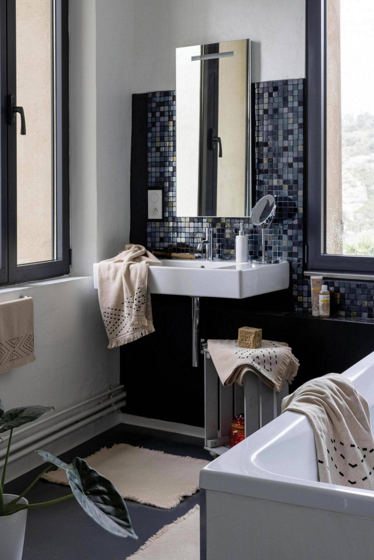 Eri Linen Bath Rug (21" x 43") - Source by Studio Skara, view 5