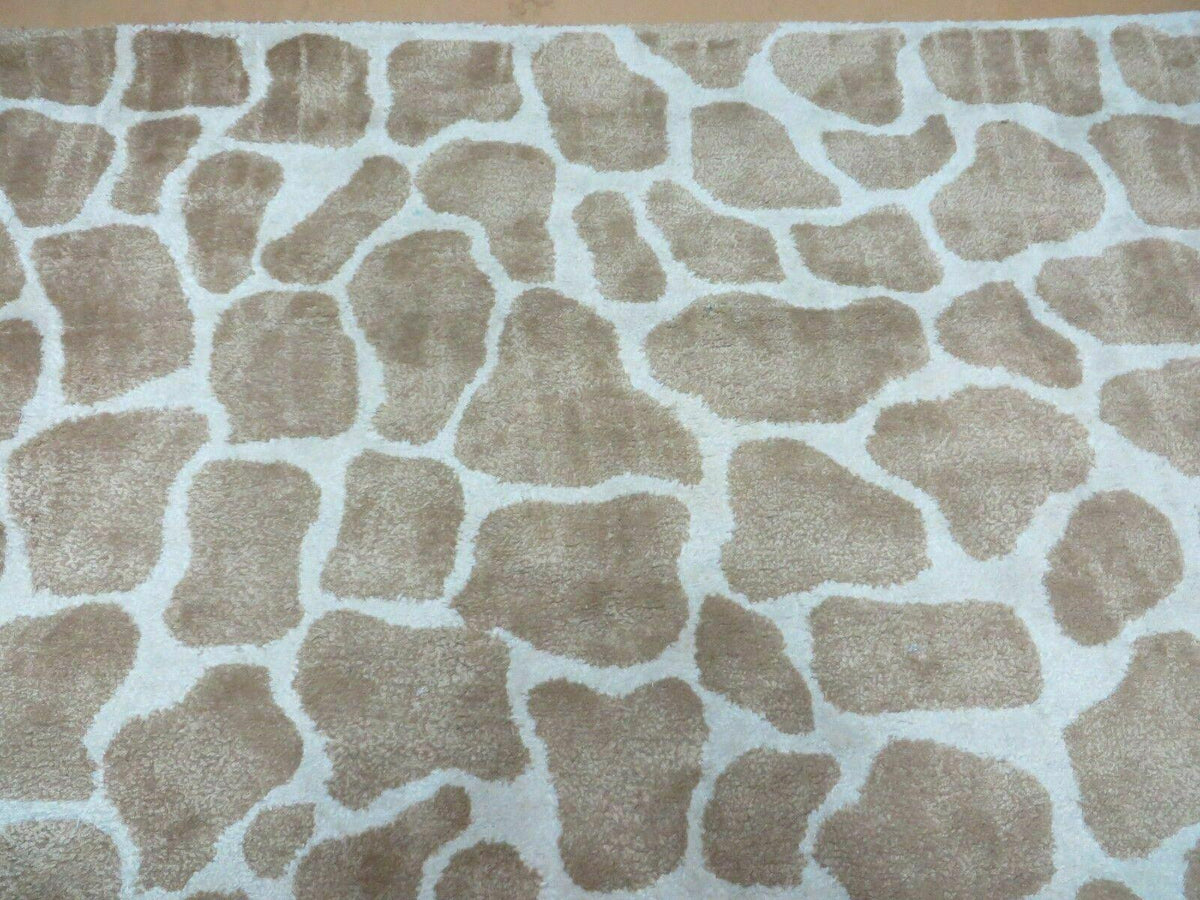 6x9 Safavieh Rug - Jewel Rugs, view 4