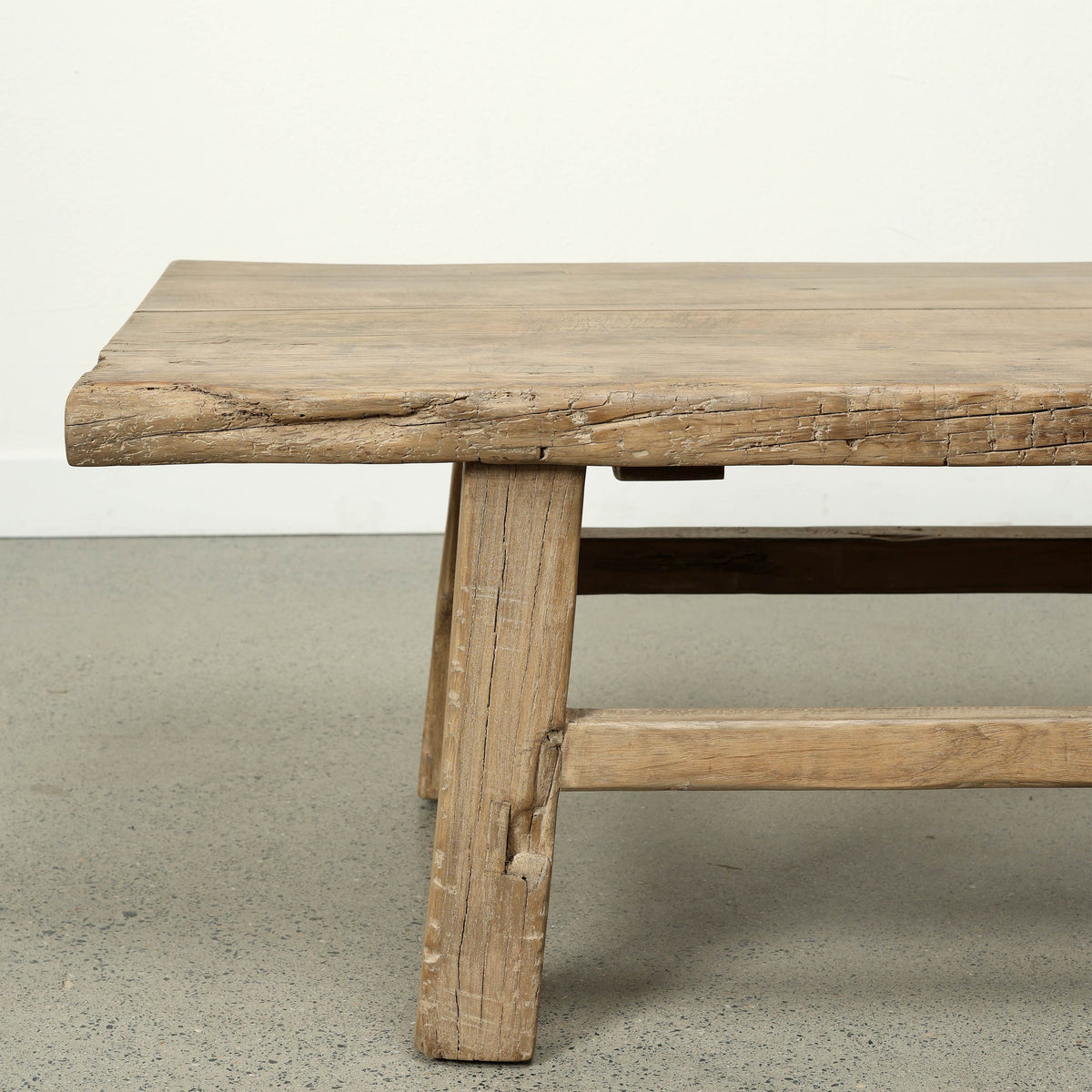 Vintage Coffee Table 63x23.6x17.7H Walnutwood Warm Wood Tone