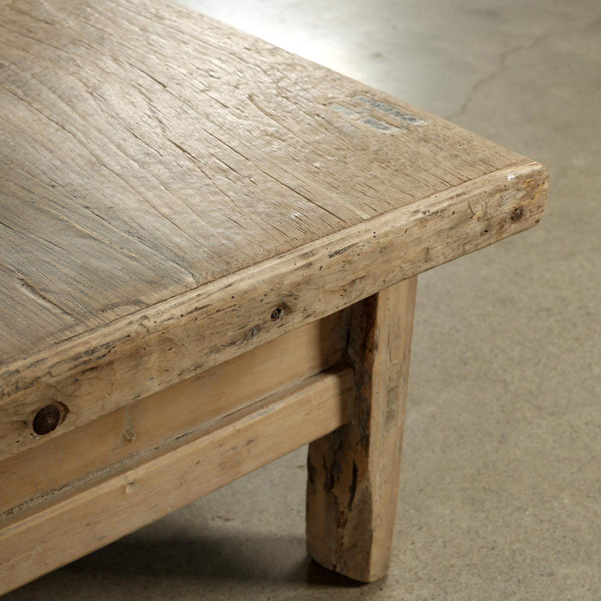 Vintage Elmwood Coffee Table with Four Drawers 71x26x18.5H