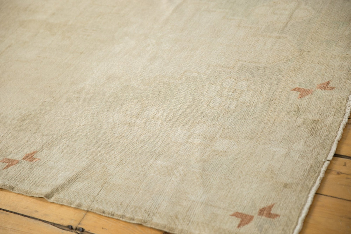 5x9.5 Vintage Distressed Oushak Carpet