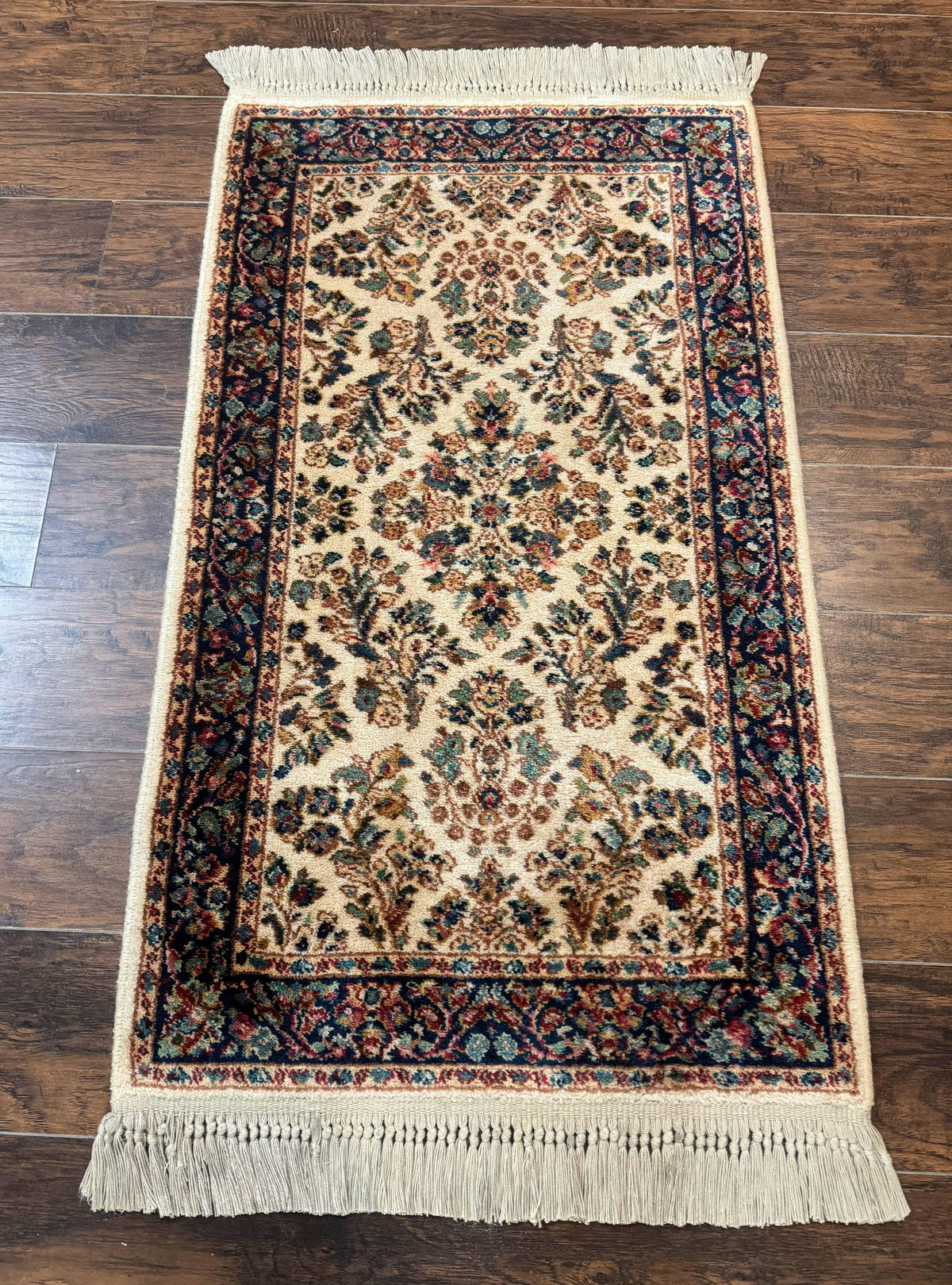 Karastan Rug 2.6 x 4, Karastan Ivory Sarouk #760, Vintage Wool Pile Small Karastan Carpet, Original Collection 700 Series Discontinued - Jewel Rugs, view 2