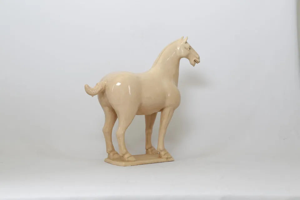 White Tang Horse Large image 3