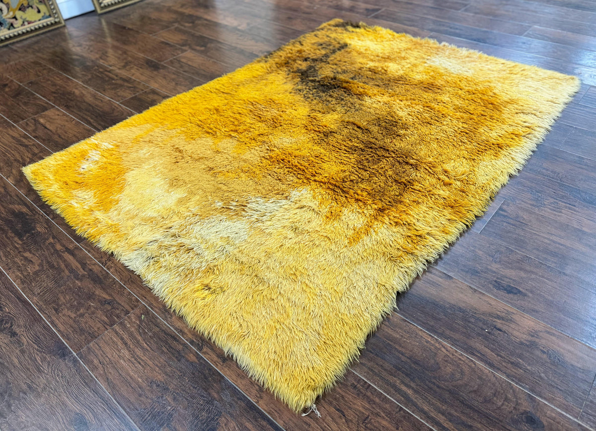 Rya Shag Rug 4.6 x 6, Shades of Yellow, Mid Century Vintage Carpet - Jewel Rugs, view 3