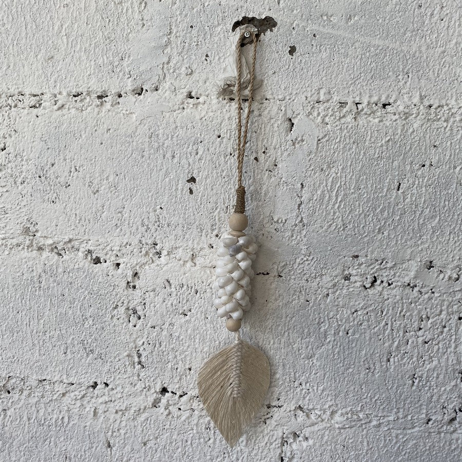 15" Shell Tassel with Thread Leaf