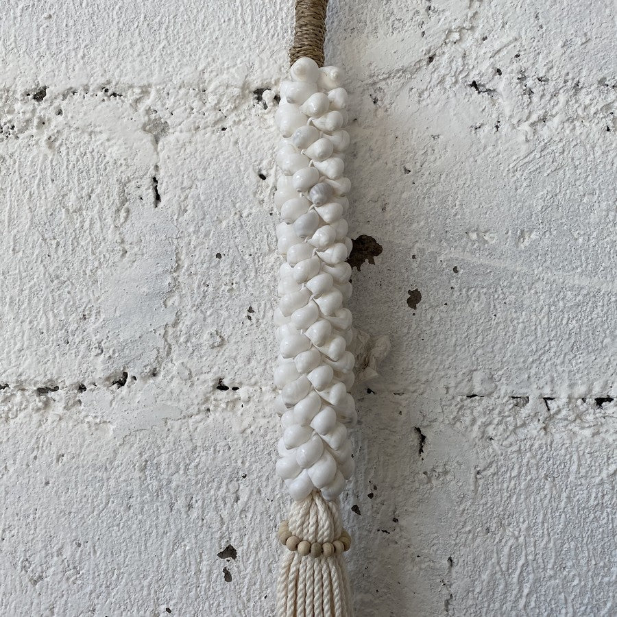 Small White shell Tassel