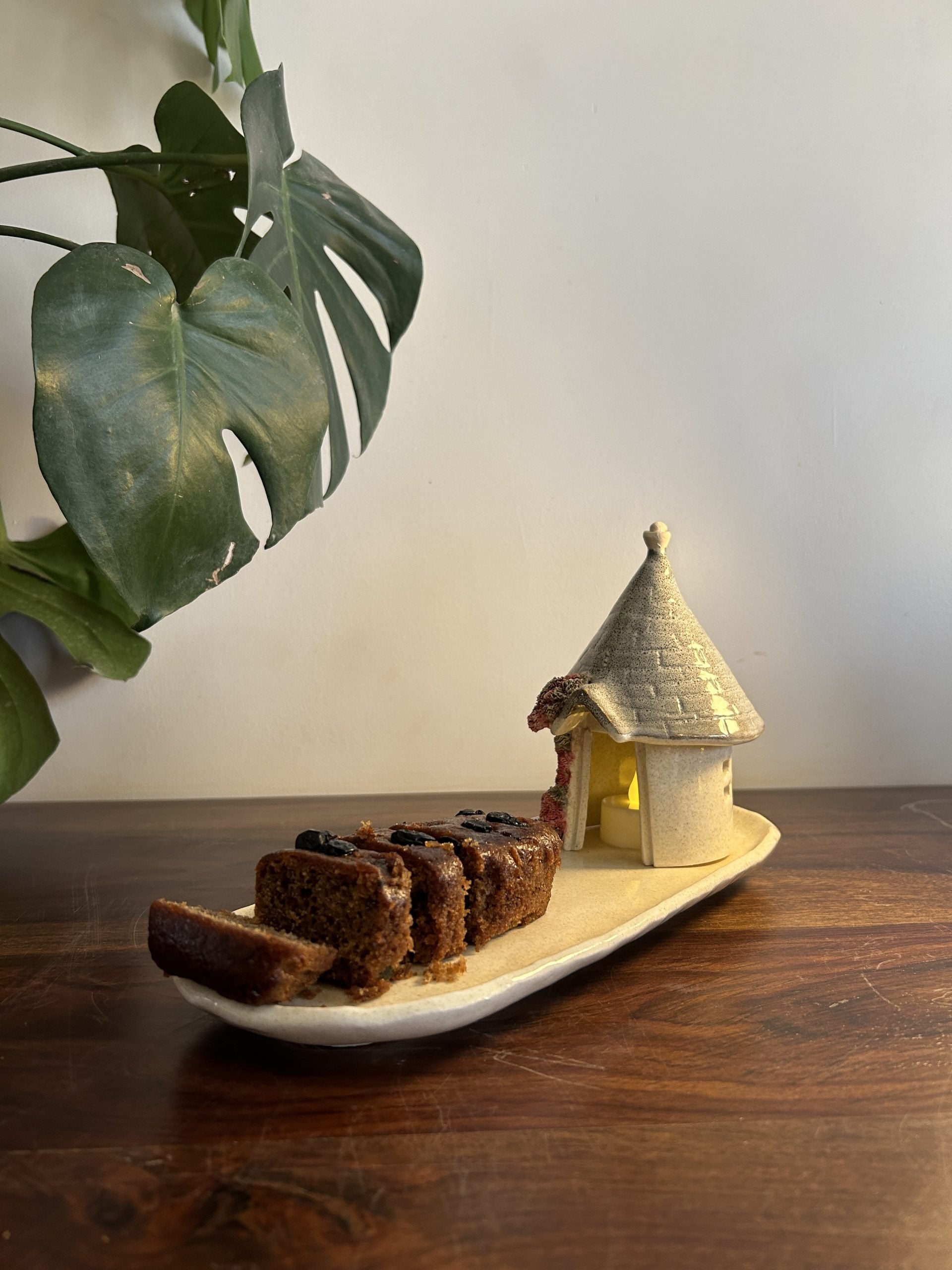Tea Light Candle Holder - Single Trullo hut with Tray image 2