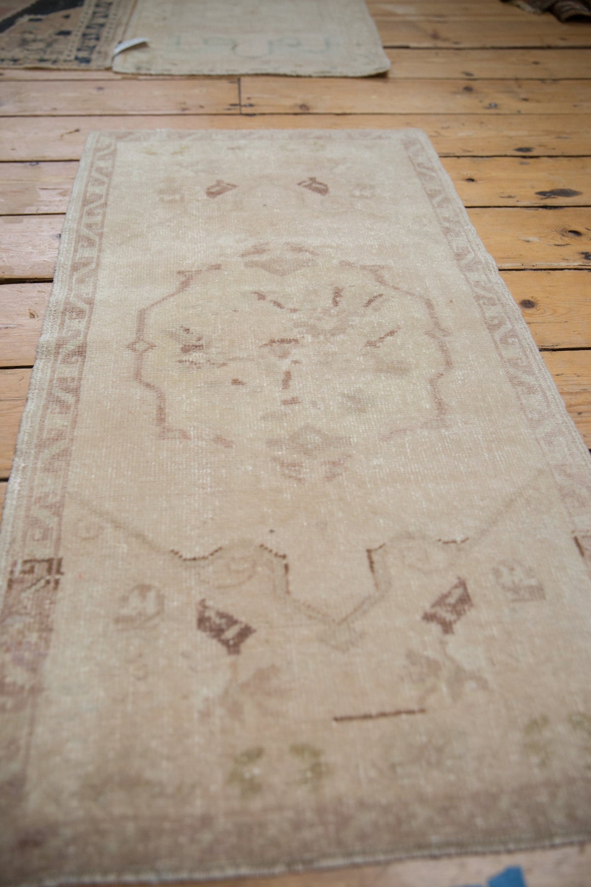 1.5x3 Vintage Distressed Oushak Rug Mat