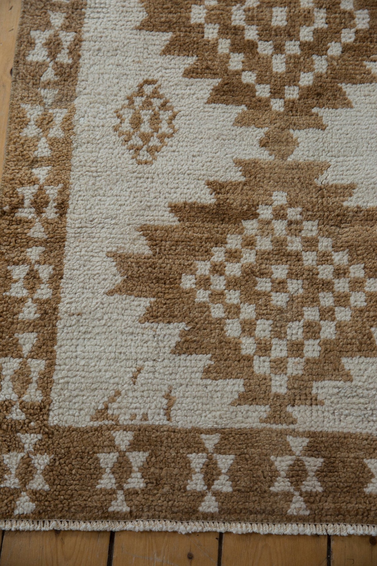 2.5x10 Vintage Distressed Kars Rug Runner