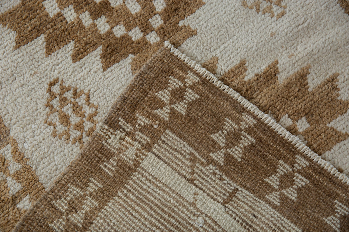 2.5x10 Vintage Distressed Kars Rug Runner