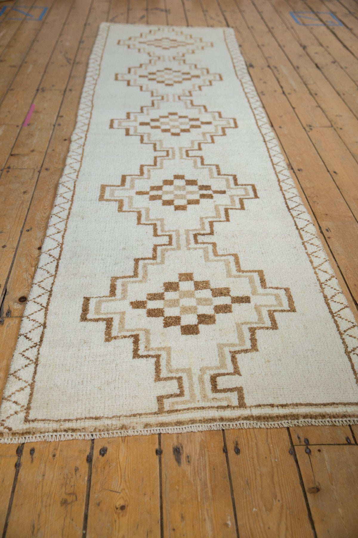 3x11 Vintage Distressed Kars Rug Runner