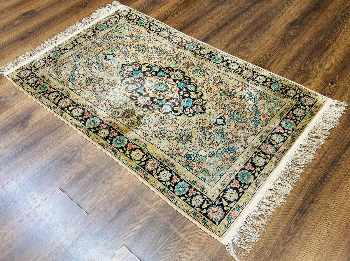 Indian Kashmiri Silk Rug 3x5, Floral Medallion, Fine 200 KPSI - Jewel Rugs, view 3