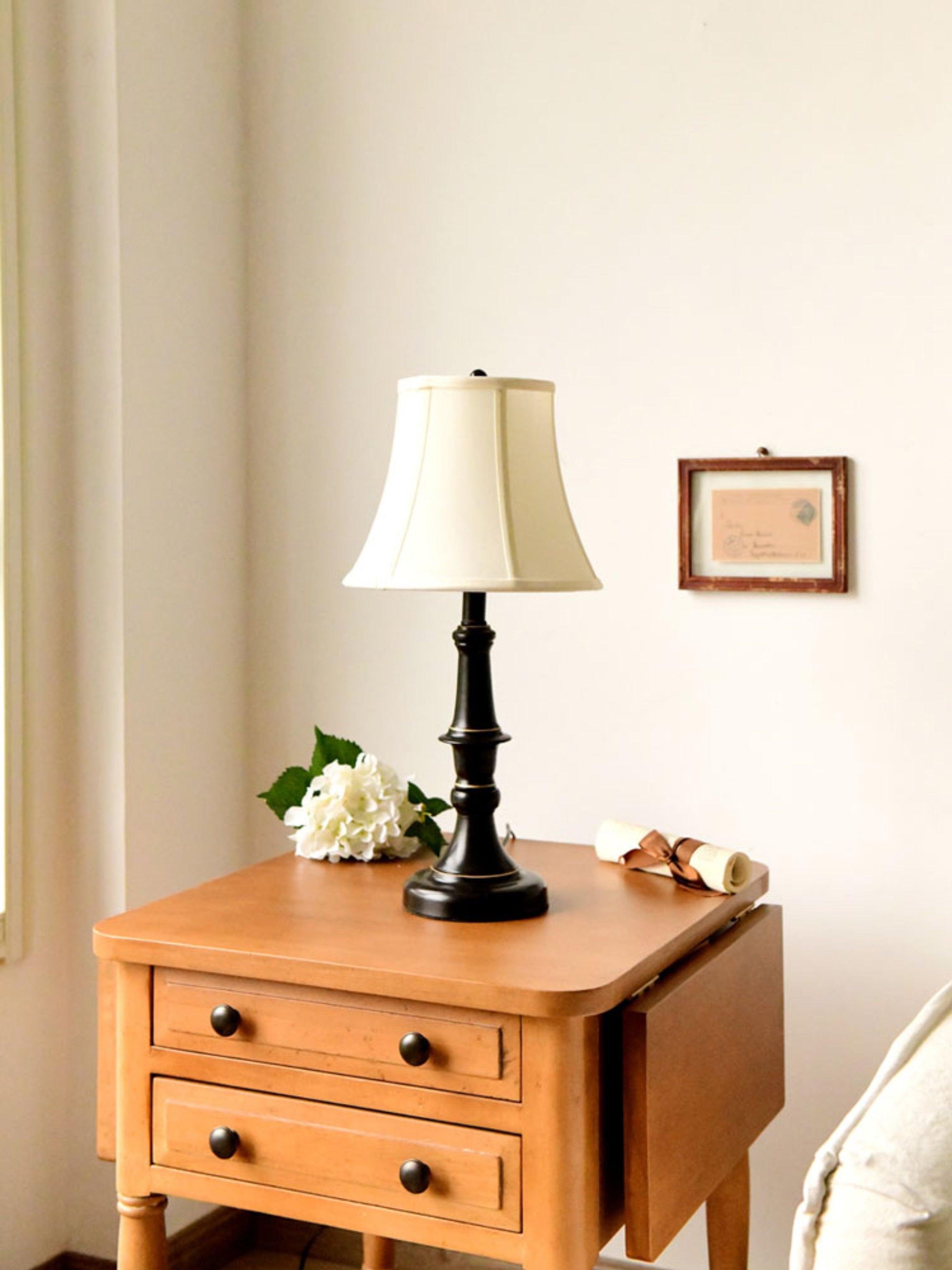 Ambrosia Metal Table Lamp 11"