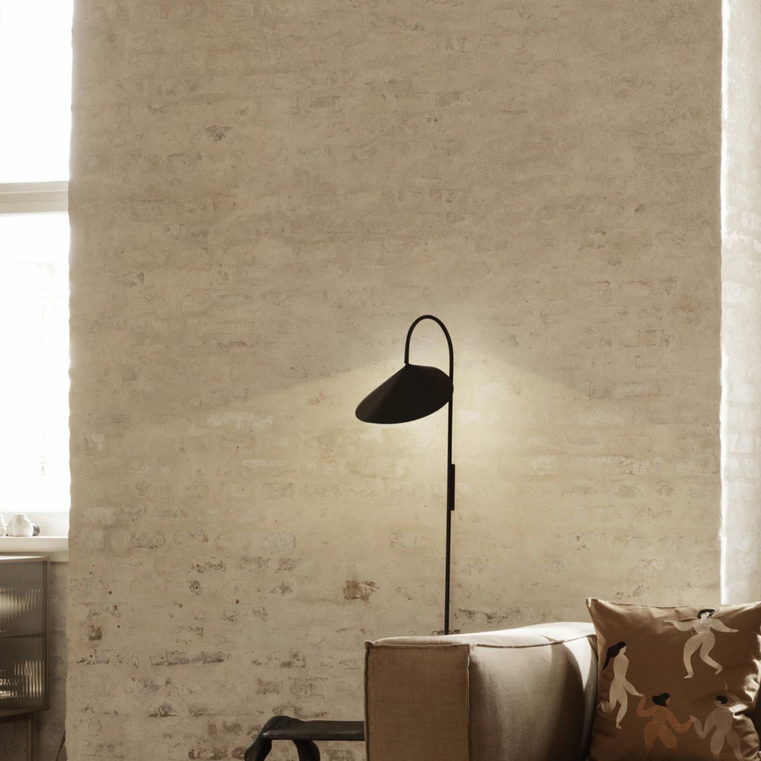 Sway Wall Lamp