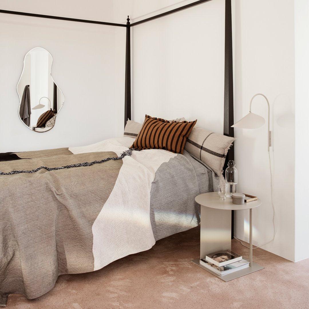 Sway Wall Lamp